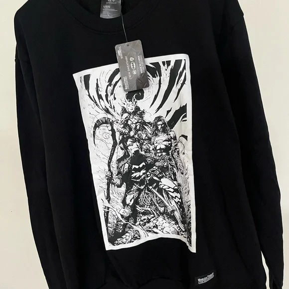 DC Black and White Graphic Sweatshirt - Picture 3 of 5